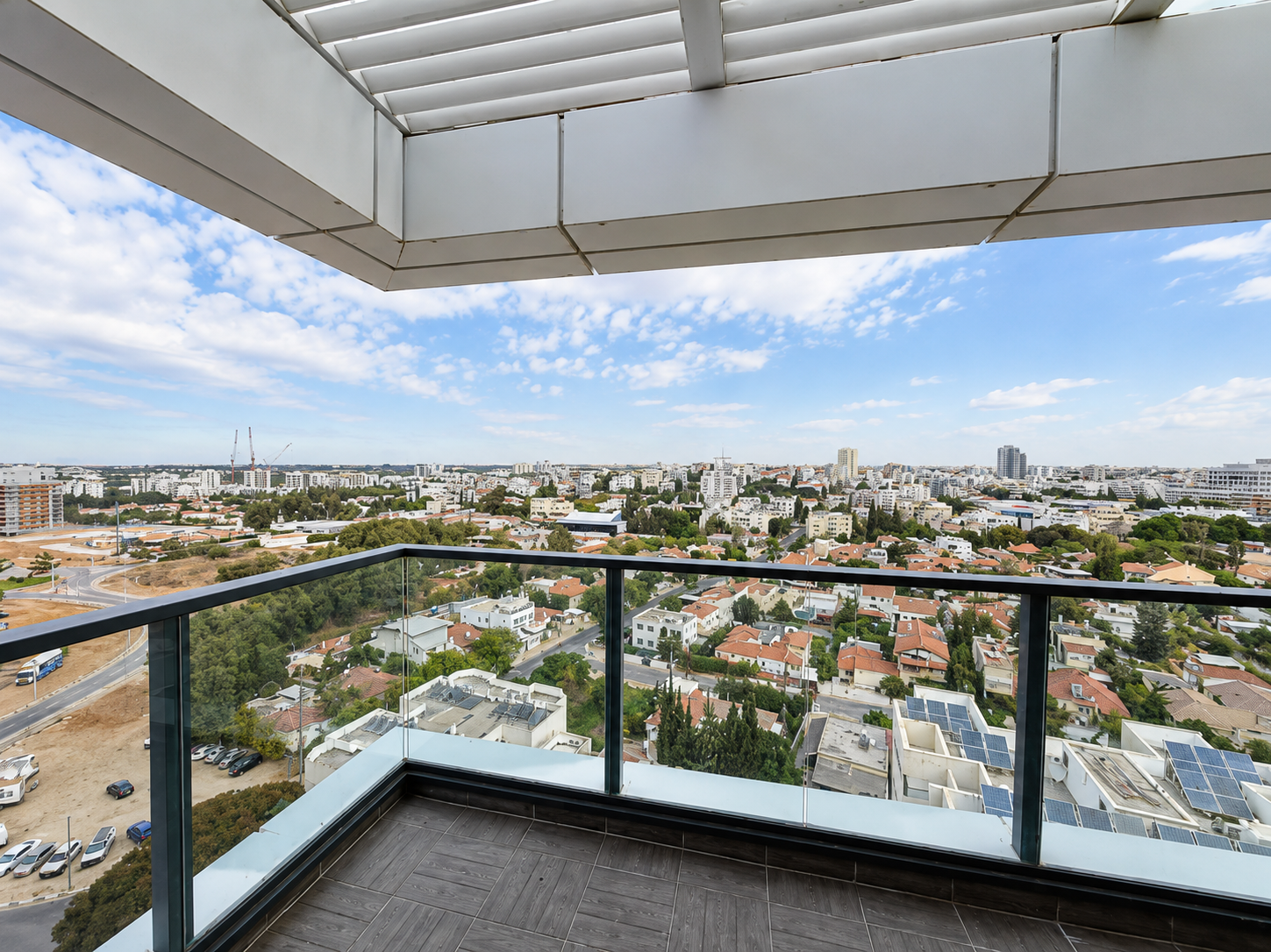 Apartment for rent in Herzliya — Mini Penthouse in a New Project in Central Herzliya